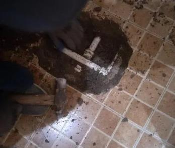 锡山卫生间漏水维修公司为您分享下卫生间渗水如何处理及注意事项
