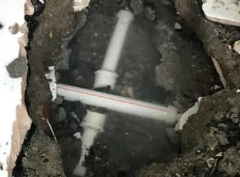 锡山阳台漏水维修公司为您分享楼上楼下漏水怎么处理